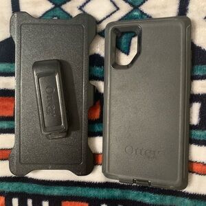 Samsung Galaxy Note 10 Otter Box Case.